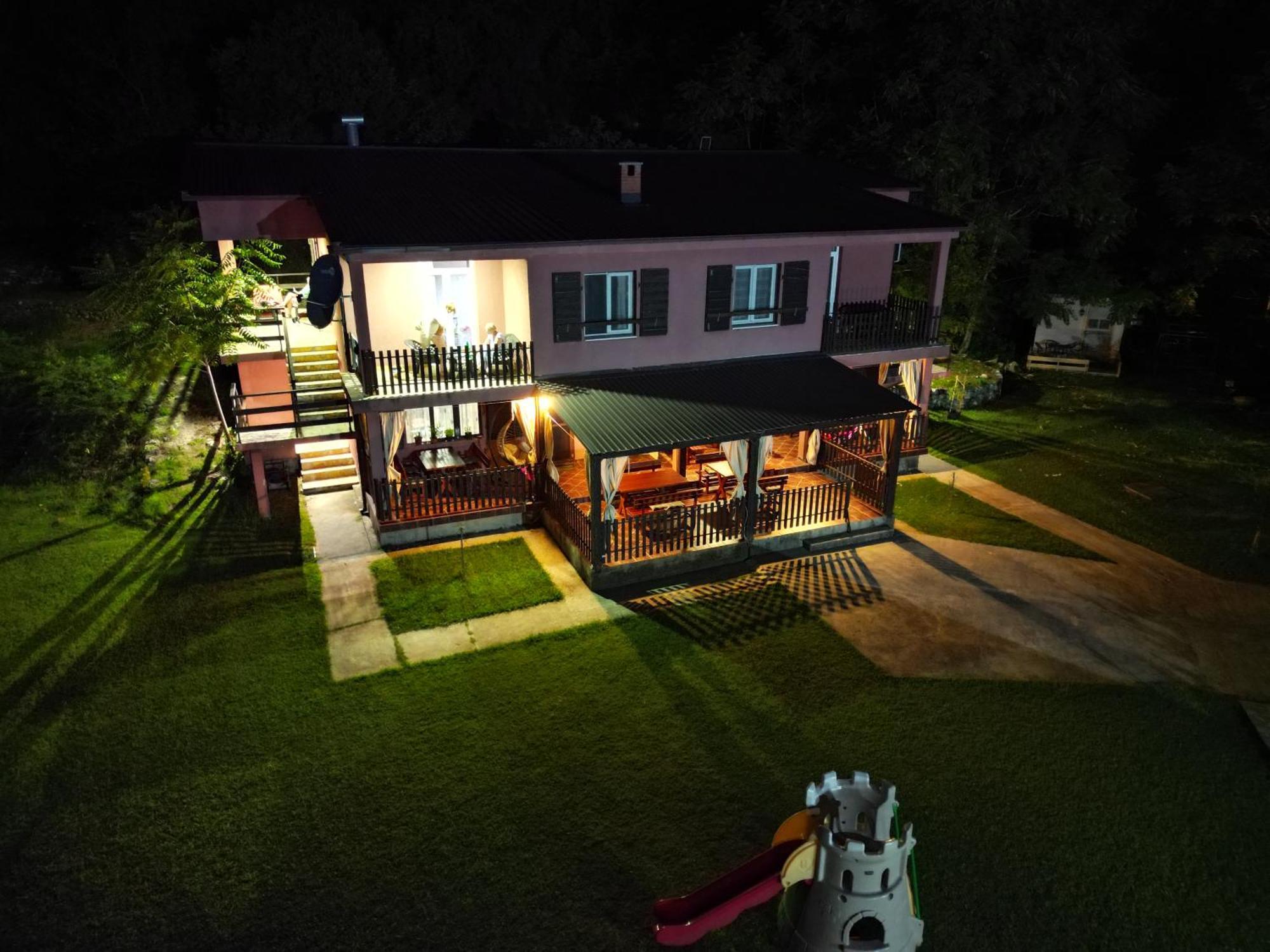 Apartments Djurovic ヴィルパザル エクステリア 写真