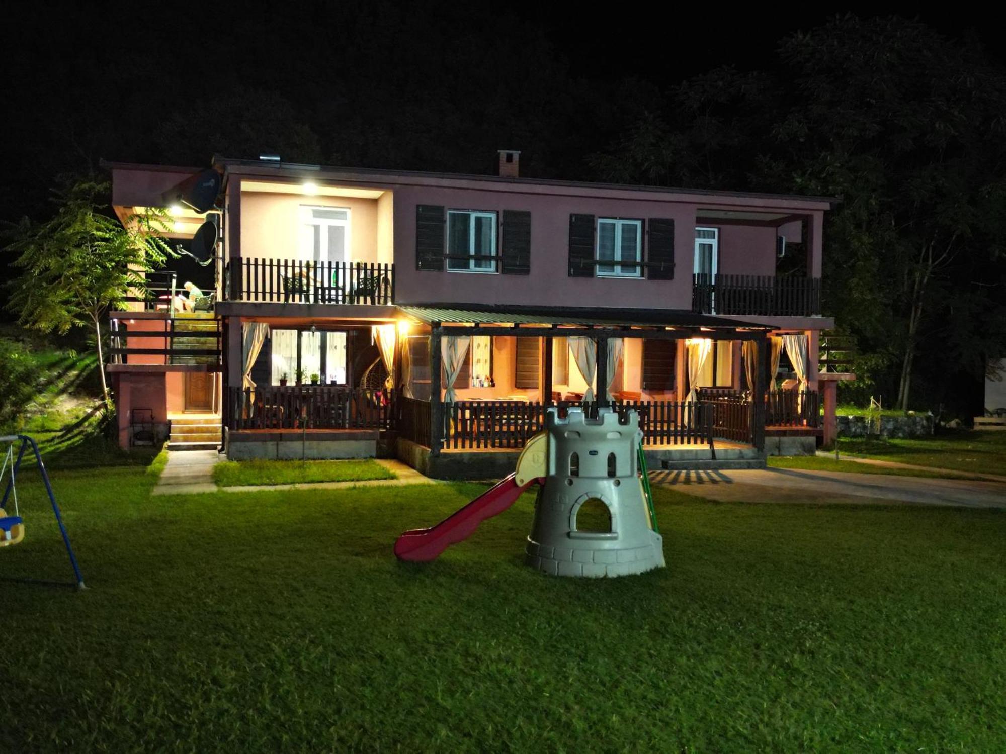 Apartments Djurovic ヴィルパザル エクステリア 写真
